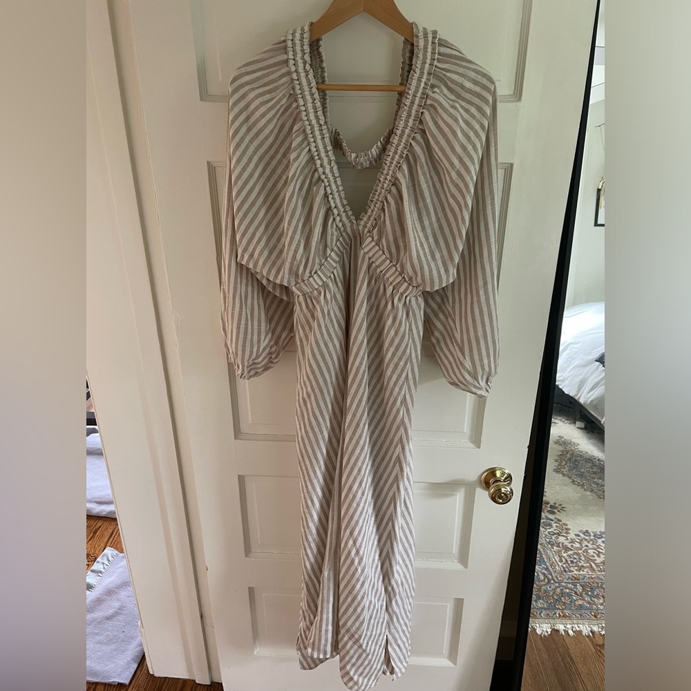 Deep V Cottage Dress Size M/L